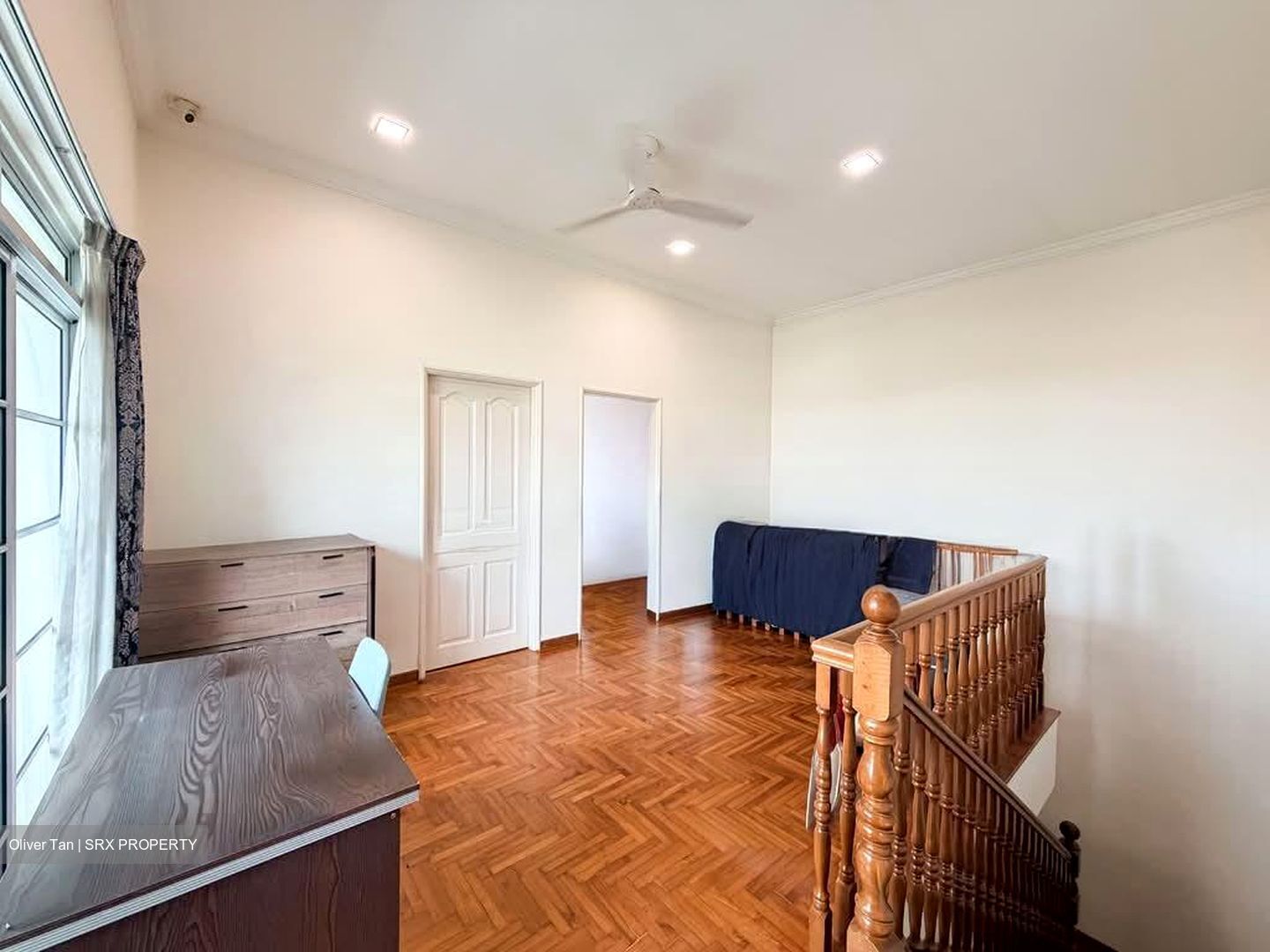 Pinewood Terrace (D25), Terrace #566730191